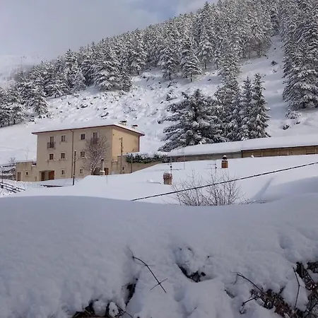 Piccola Casa Pie' Di Monte *
