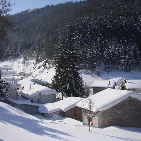 Piccola Casa Pie' Di Monte Holiday home *